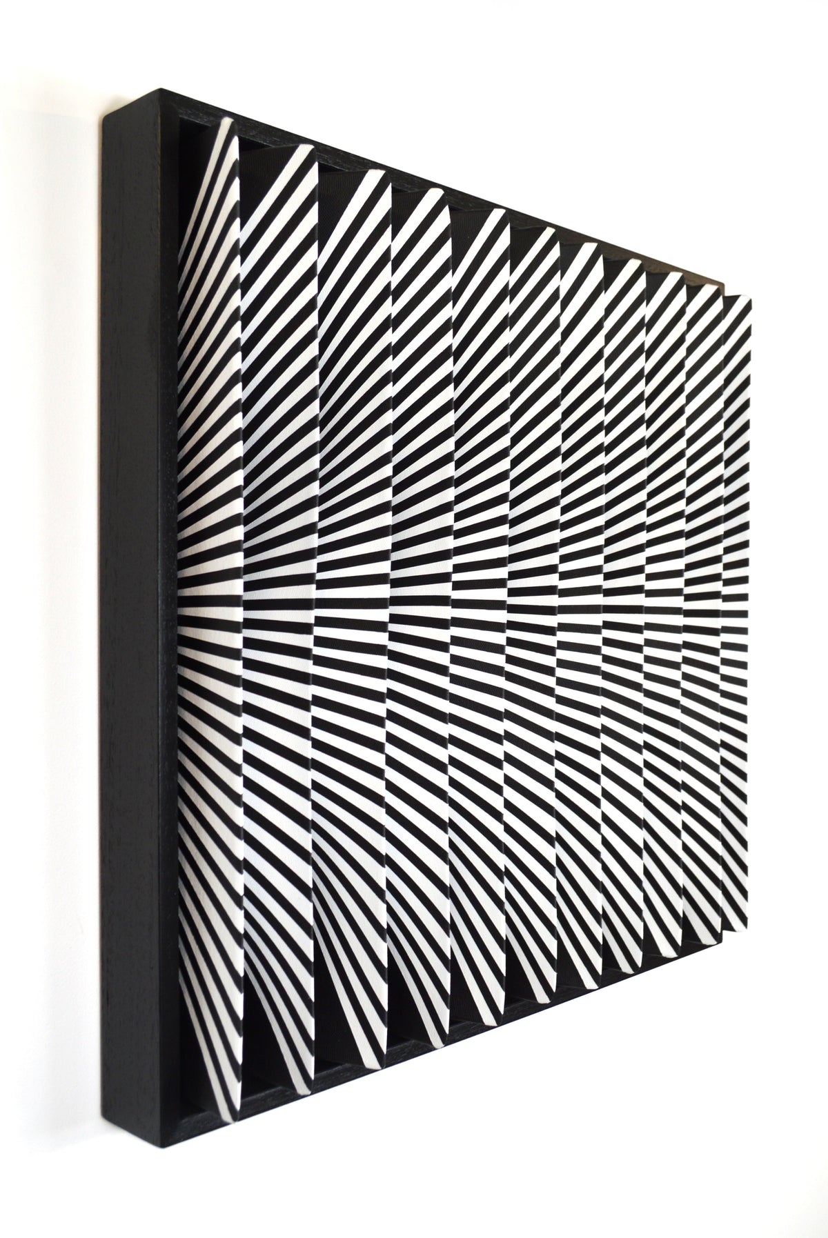 High Contrast 7