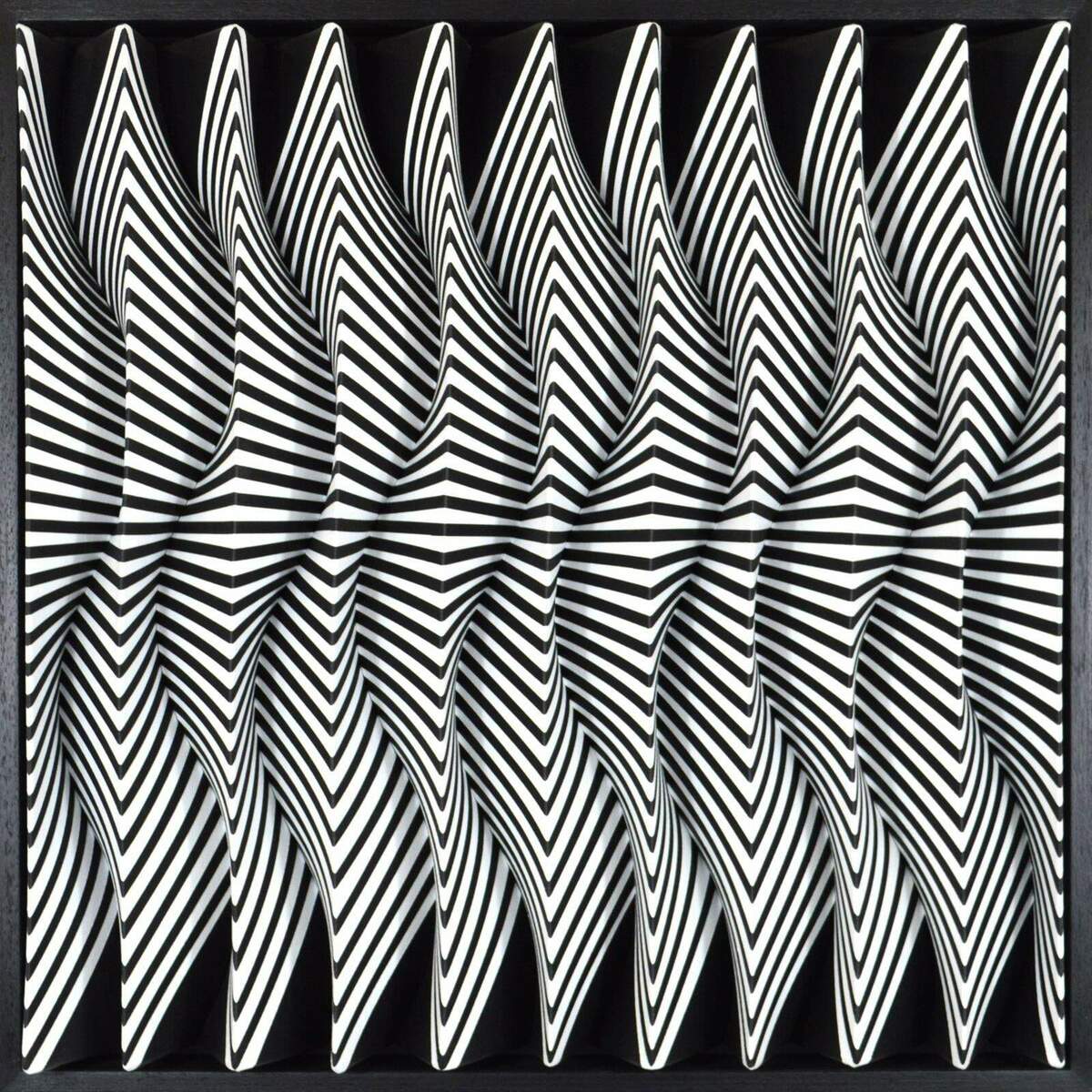 High Contrast 7